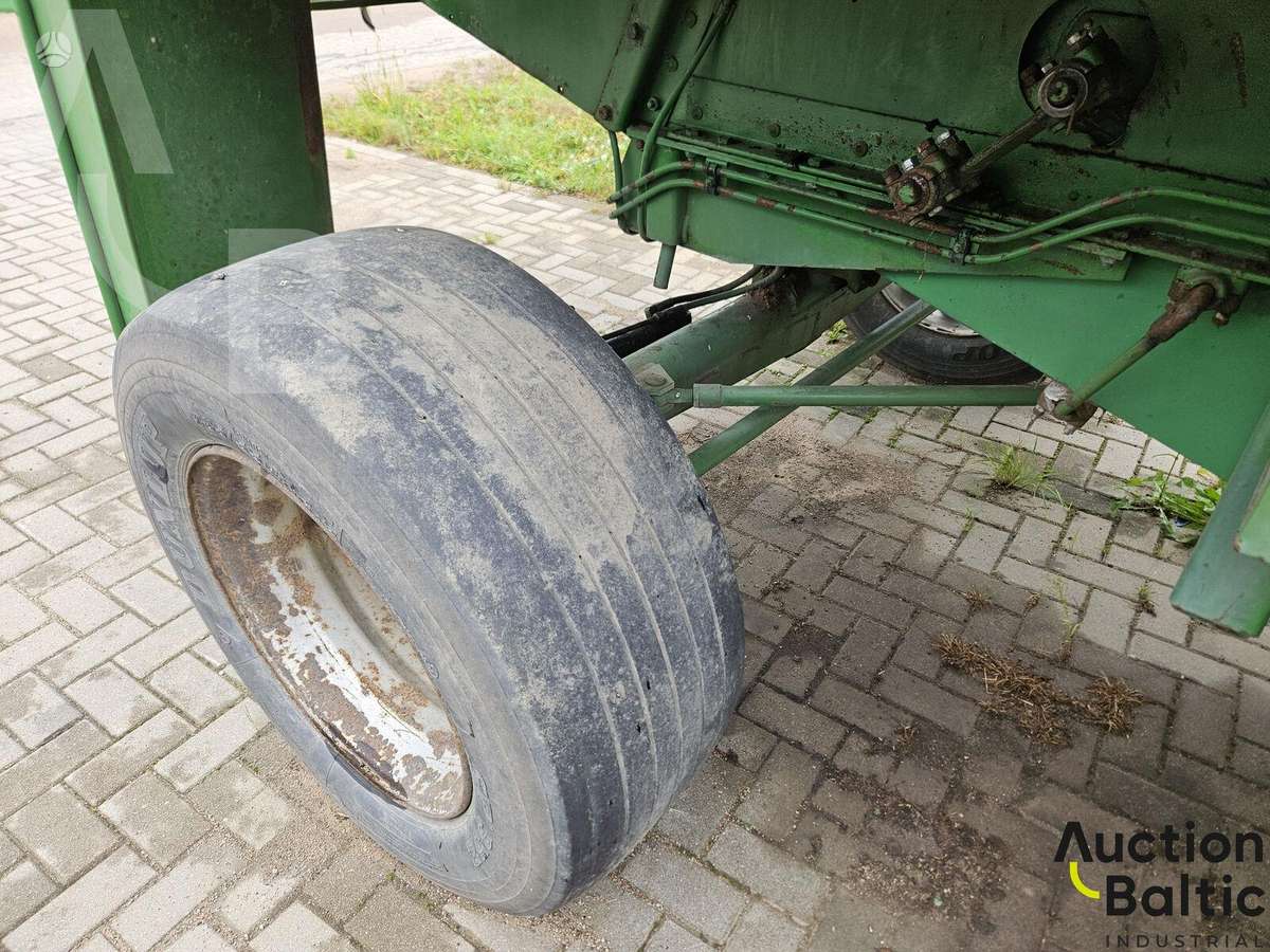 John Deere 965, combine harvesters