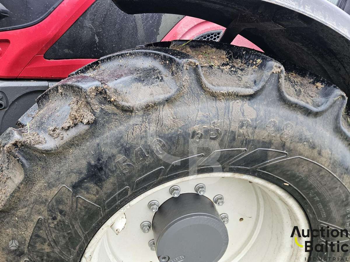 Valtra T 174 E, traktori