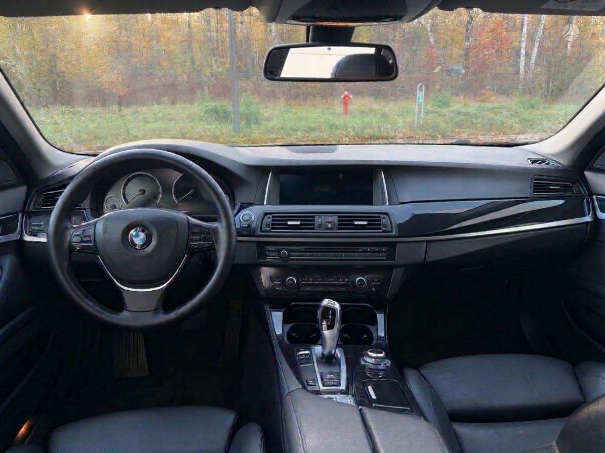 BMW 520, 2.0 l., Седан