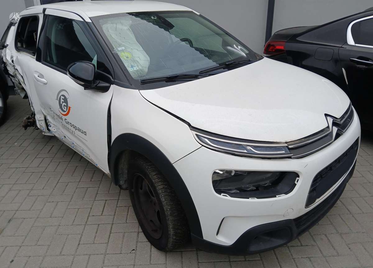 Citroen C4 Cactus по частям
