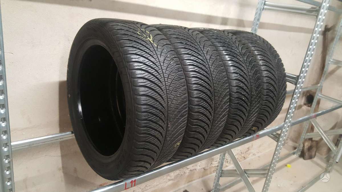 Goodyear VECTOR4SEASONS, universalios 215/45 R16