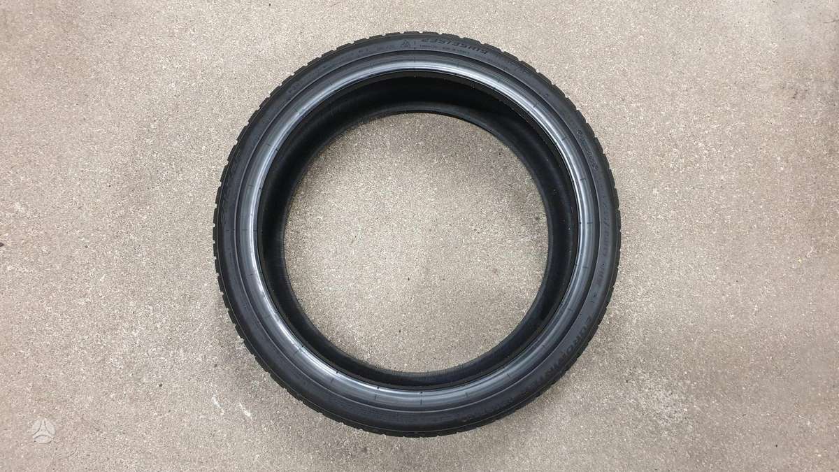 Falken EuroWinter HS02, winter 235/35 R19