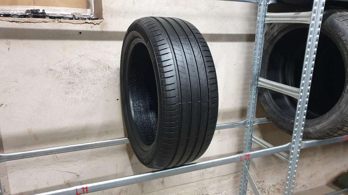 Pirelli Scorpion TM, летние 255/45 R19
