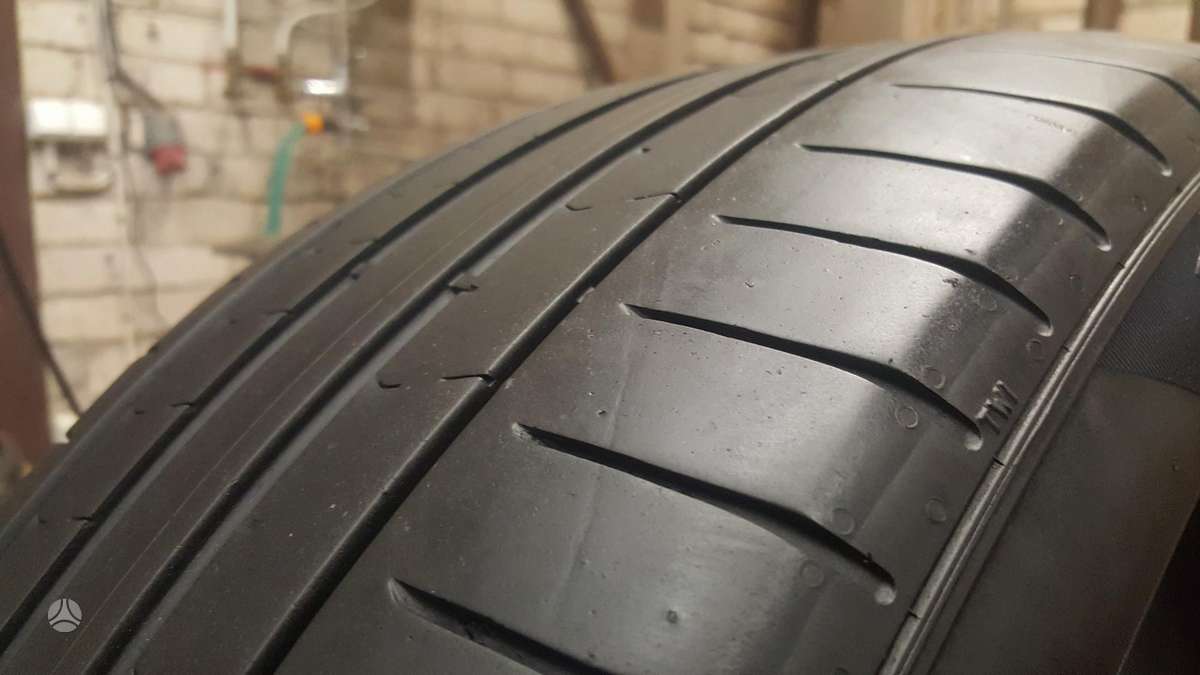Pirelli PZERO, summer 235/50 R19
