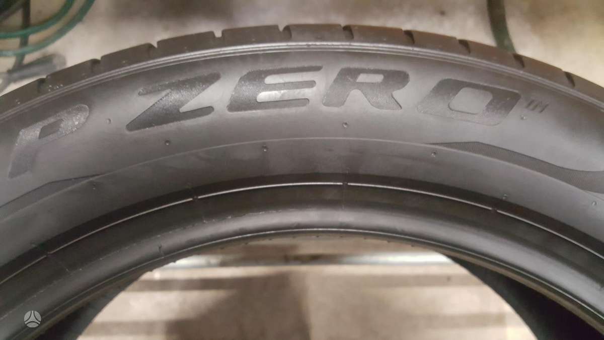 Pirelli PZERO, летние 235/50 R19
