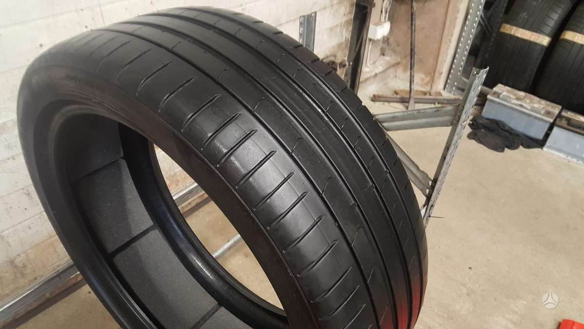 Pirelli P ZERO, summer 255/40 R21