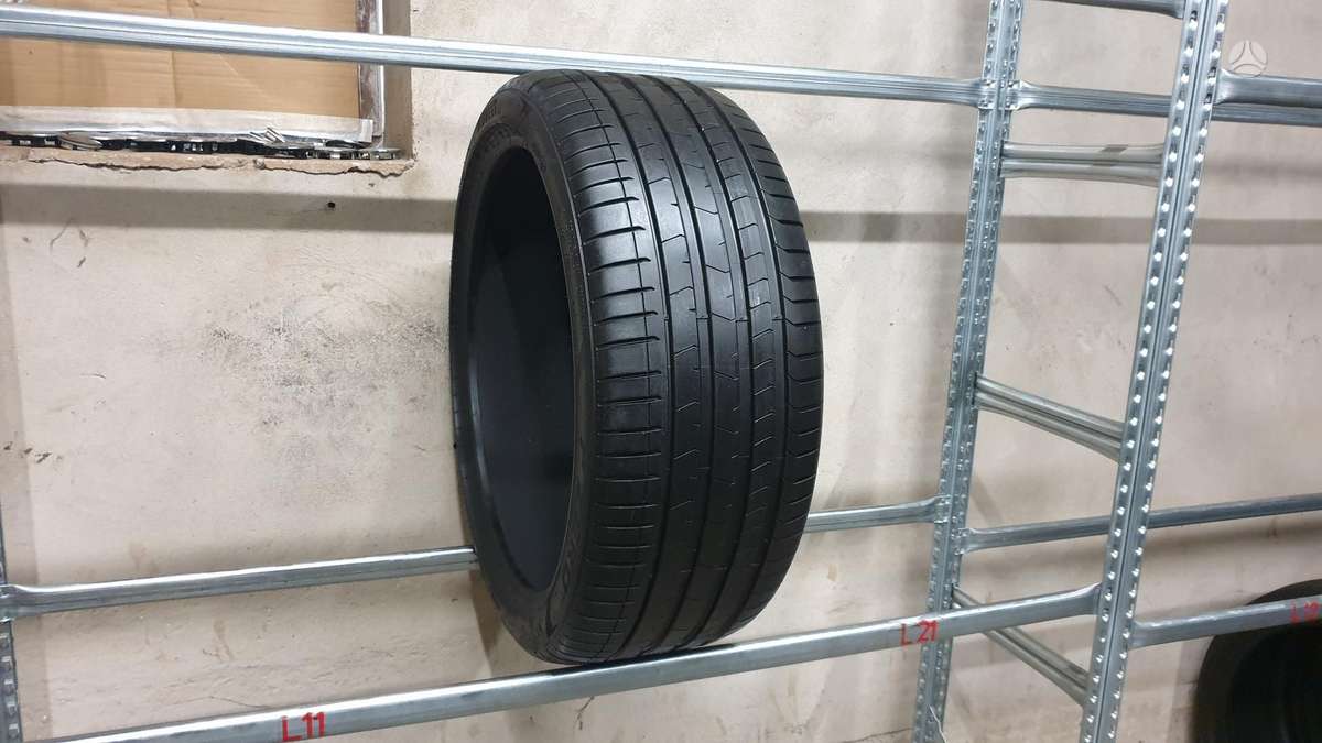 Pirelli PZero TM, летние 275/35 R22