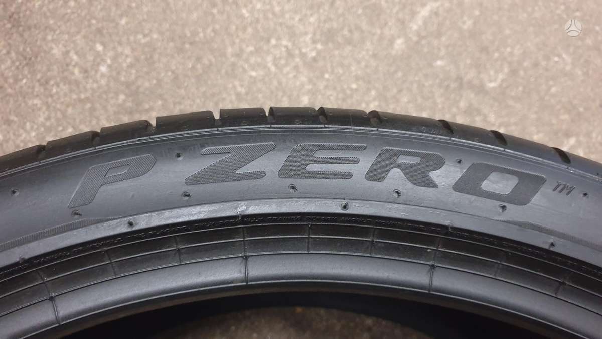 Pirelli PZero TM, летние 275/35 R22