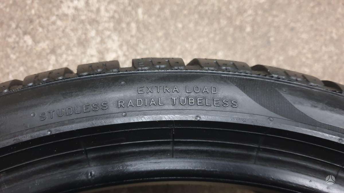 Pirelli PZero Winter, зимние 245/35 R19