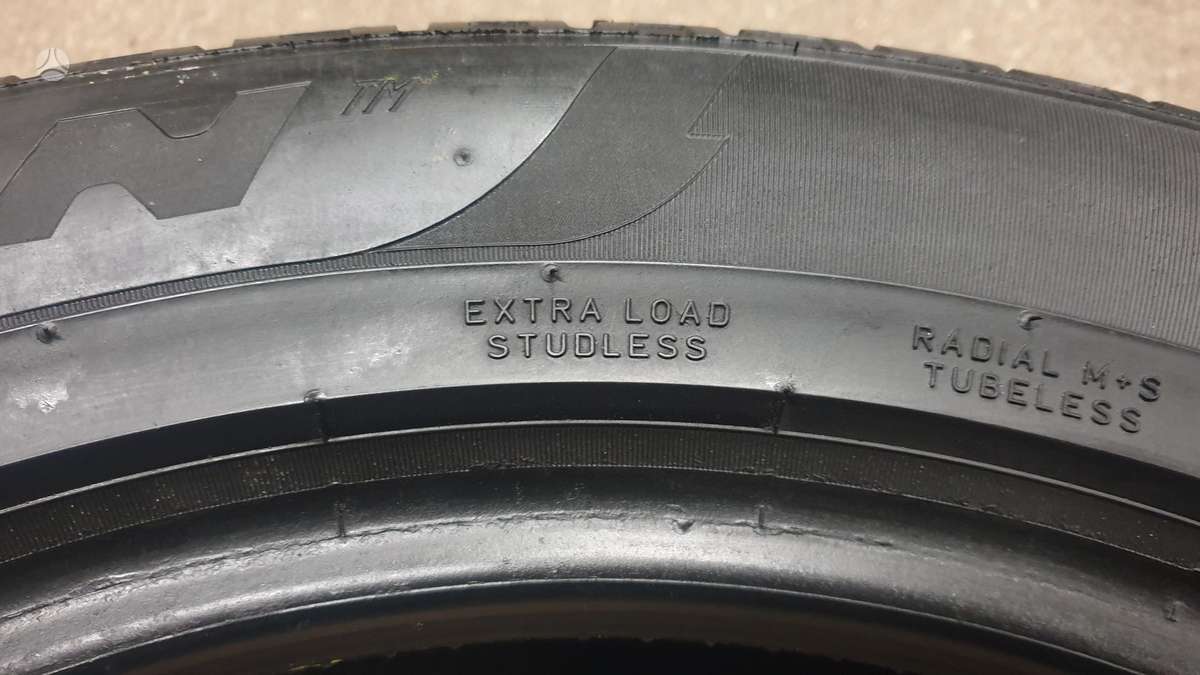 Pirelli ScorpionWinter, зимние 235/55 R19