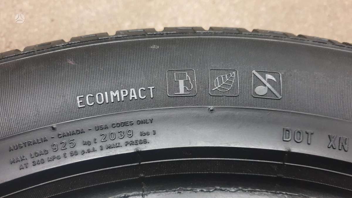 Pirelli ScorpionWinter, зимние 235/55 R19