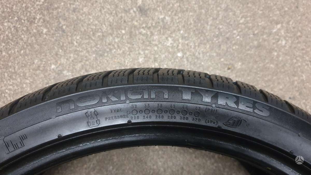 Nokian WR Snowproof P, зимние 245/35 R19