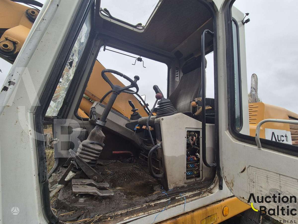 Liebherr A 316, excavator