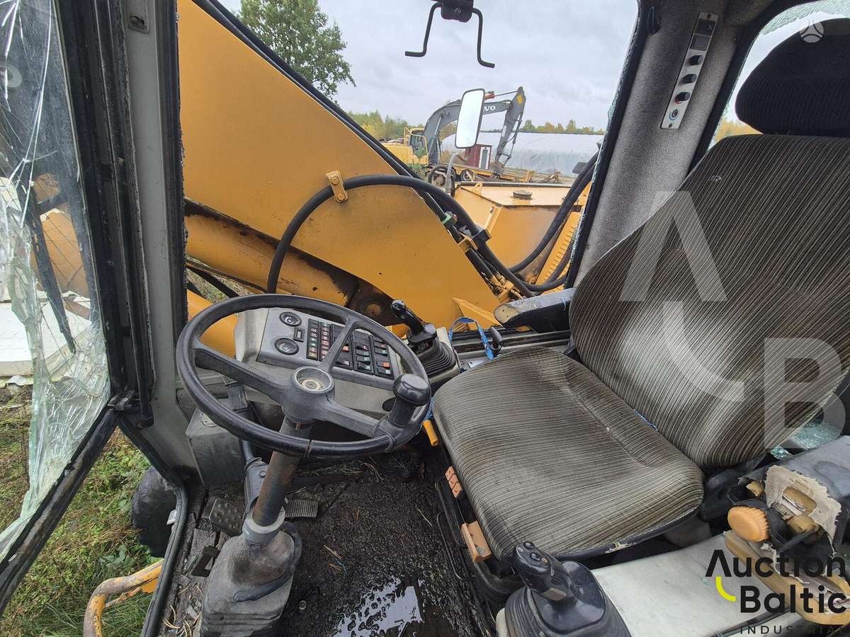Liebherr A 316, ekskavatoriai