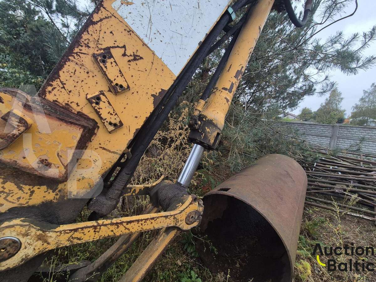 Liebherr A 316, excavator