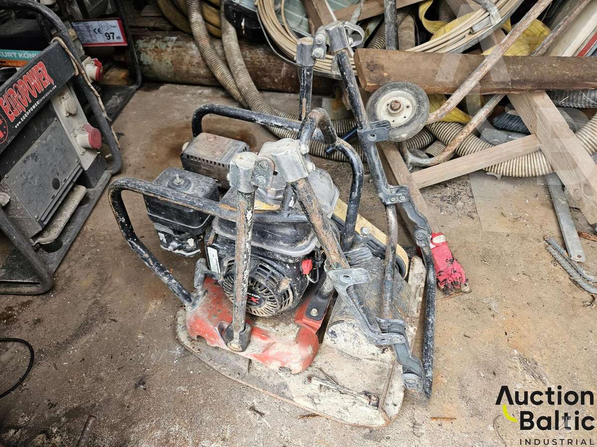 Dynapac LF 100, vibrator / compactor