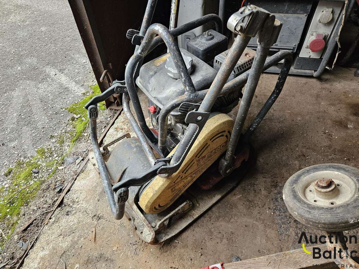Dynapac LF 100, vibrator / compactor