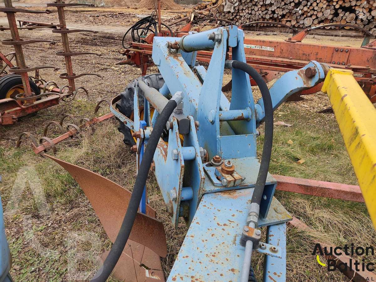 Överum CT 598 HL, плуги