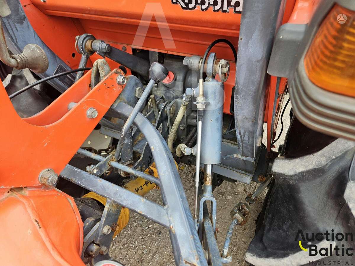 Kubota GL 220, тракторы