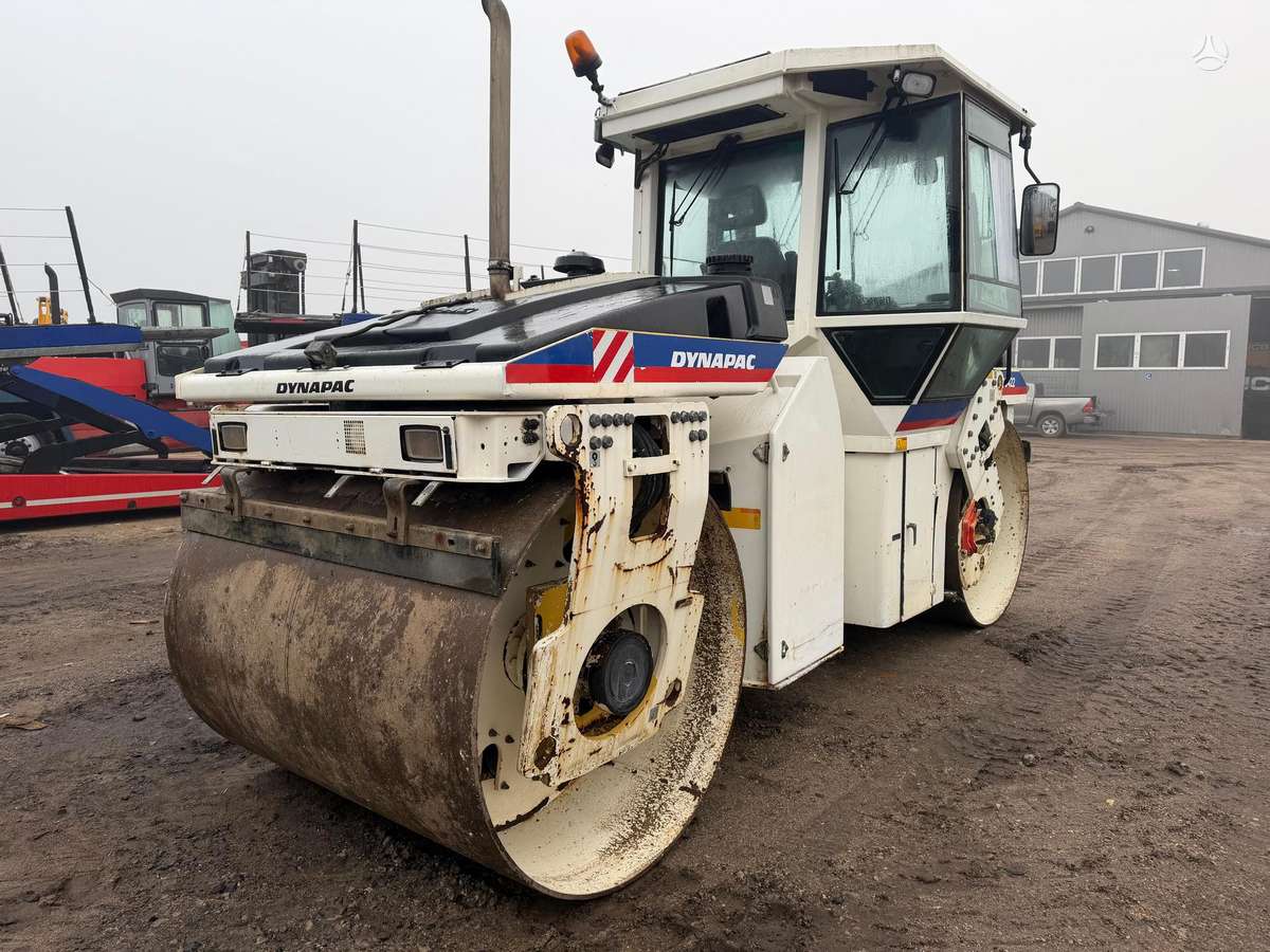 Dynapac CC422, vibrator / compactor