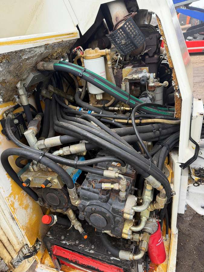 Dynapac CC422, vibrator / compactor