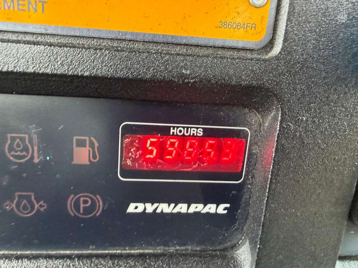 Dynapac CC422, vibrator / compactor