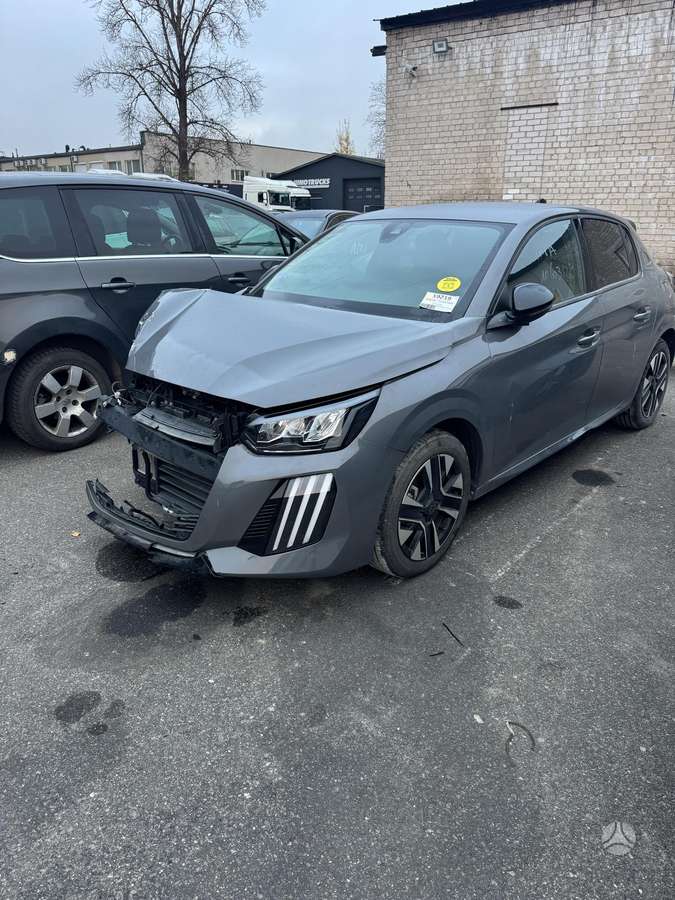 Peugeot 208