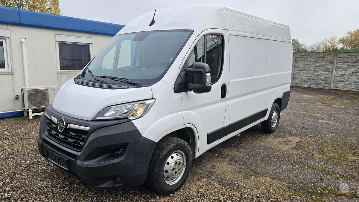 Opel Movano