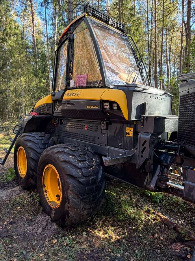 Ponsse Ergo 8w, harvesters