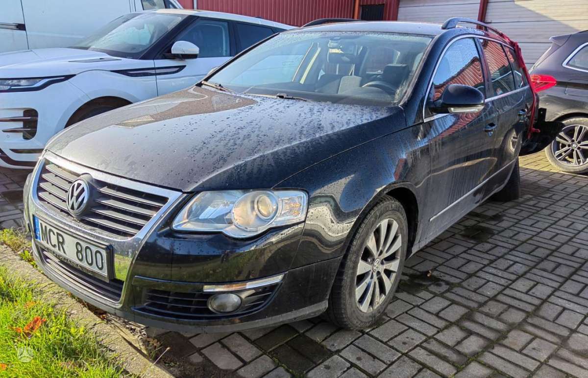 Volkswagen Passat 2010 — engine 1798 cm³, 160 HP (118kW)
