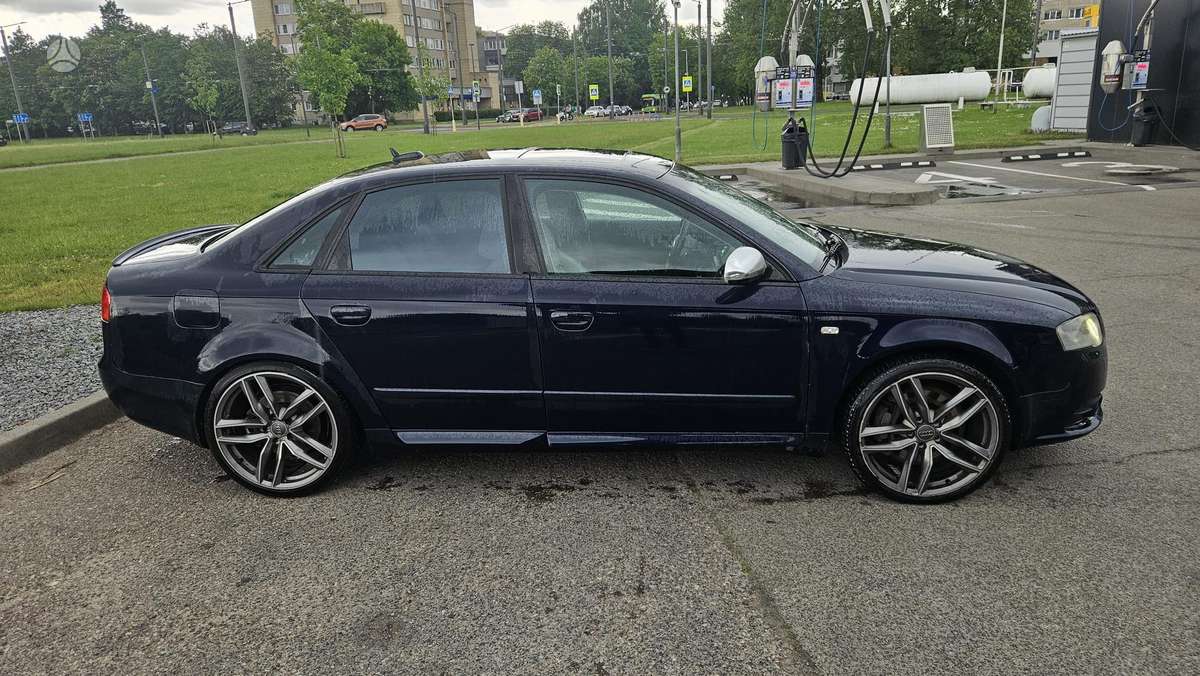 Audi S4
