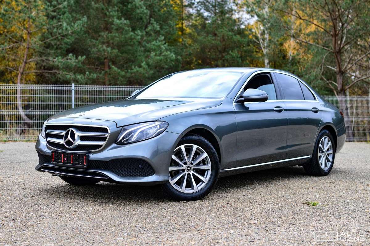 Mercedes-Benz E220