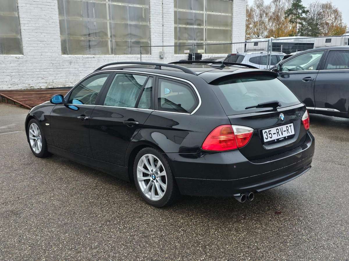 BMW 325, 2.5 l., wagon