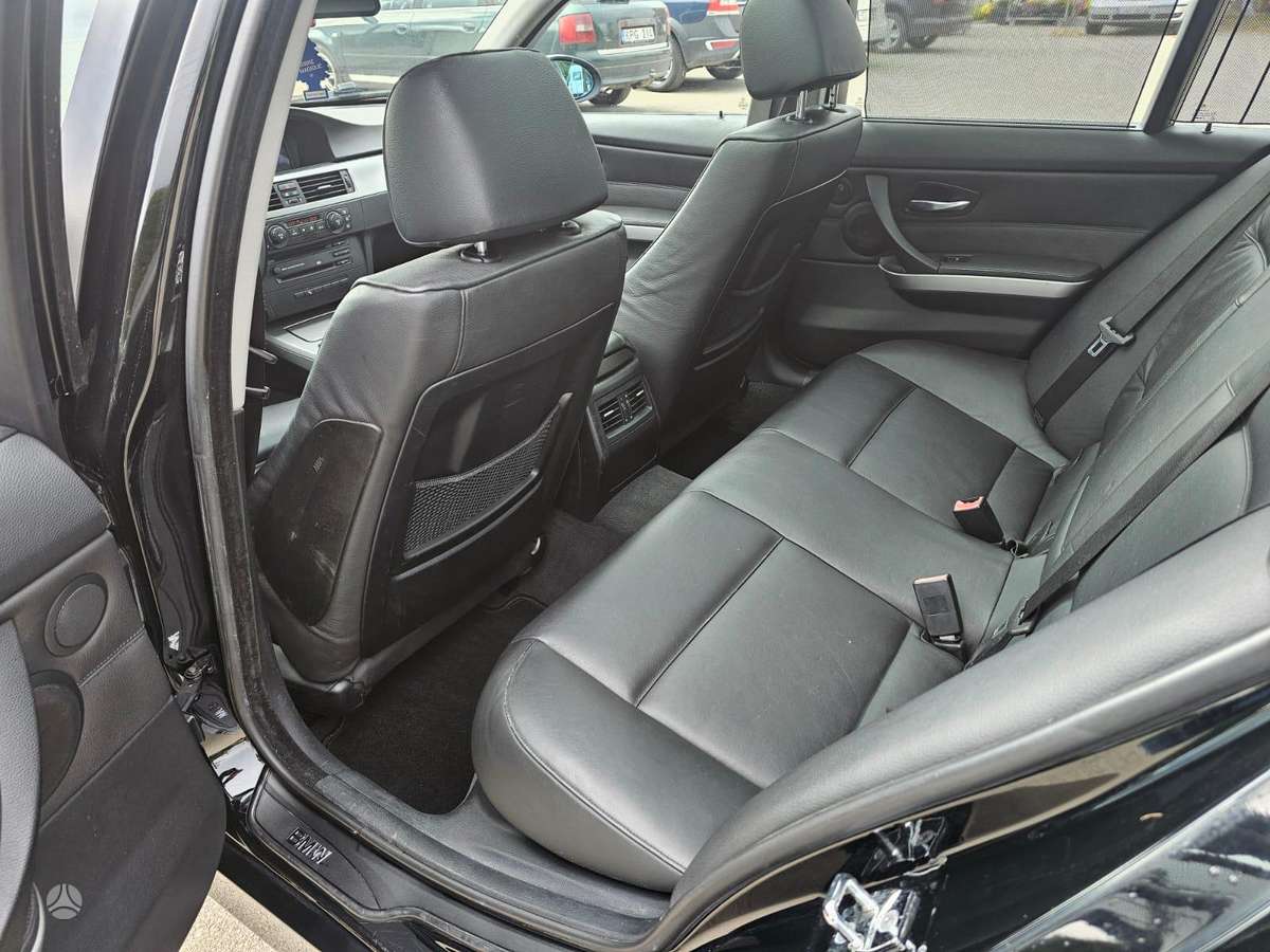 BMW 325, 2.5 l., wagon