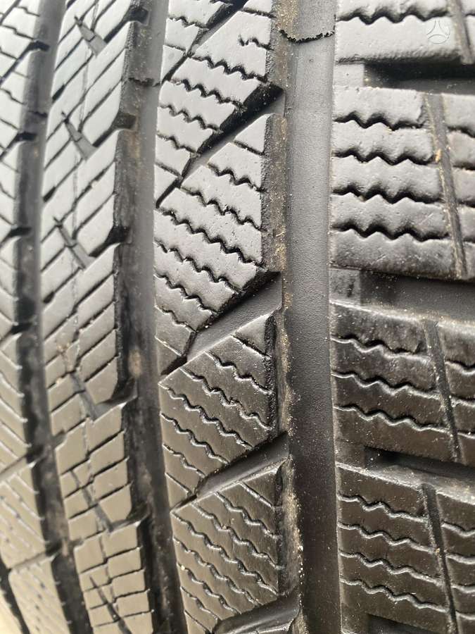 Vredestein, universalios 245/45 R18