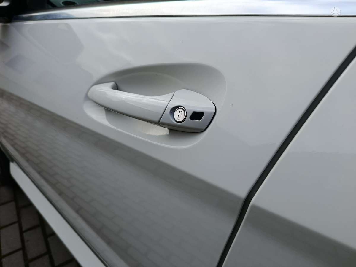 Mercedes-Benz GLK220 2009 — photo 7