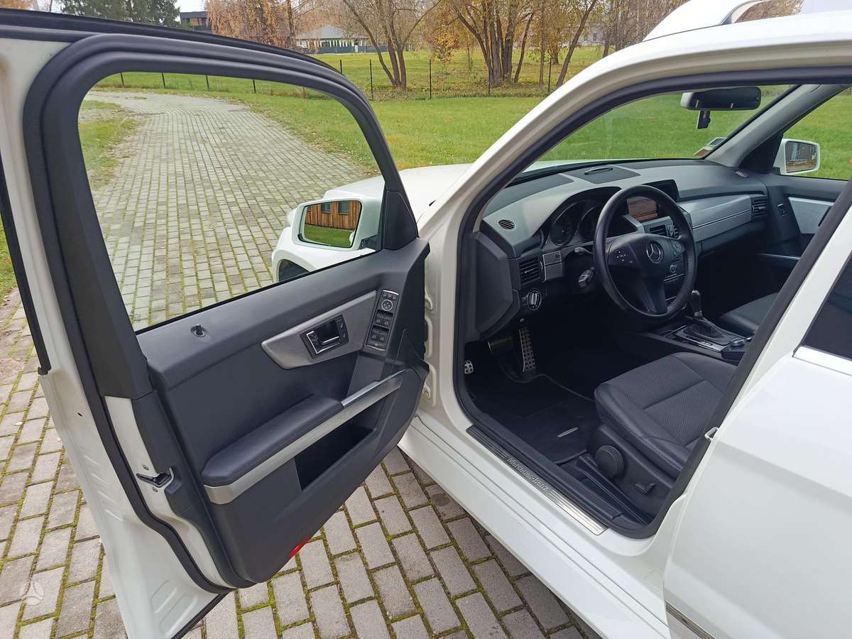 Mercedes-Benz GLK220 2009 — photo 15