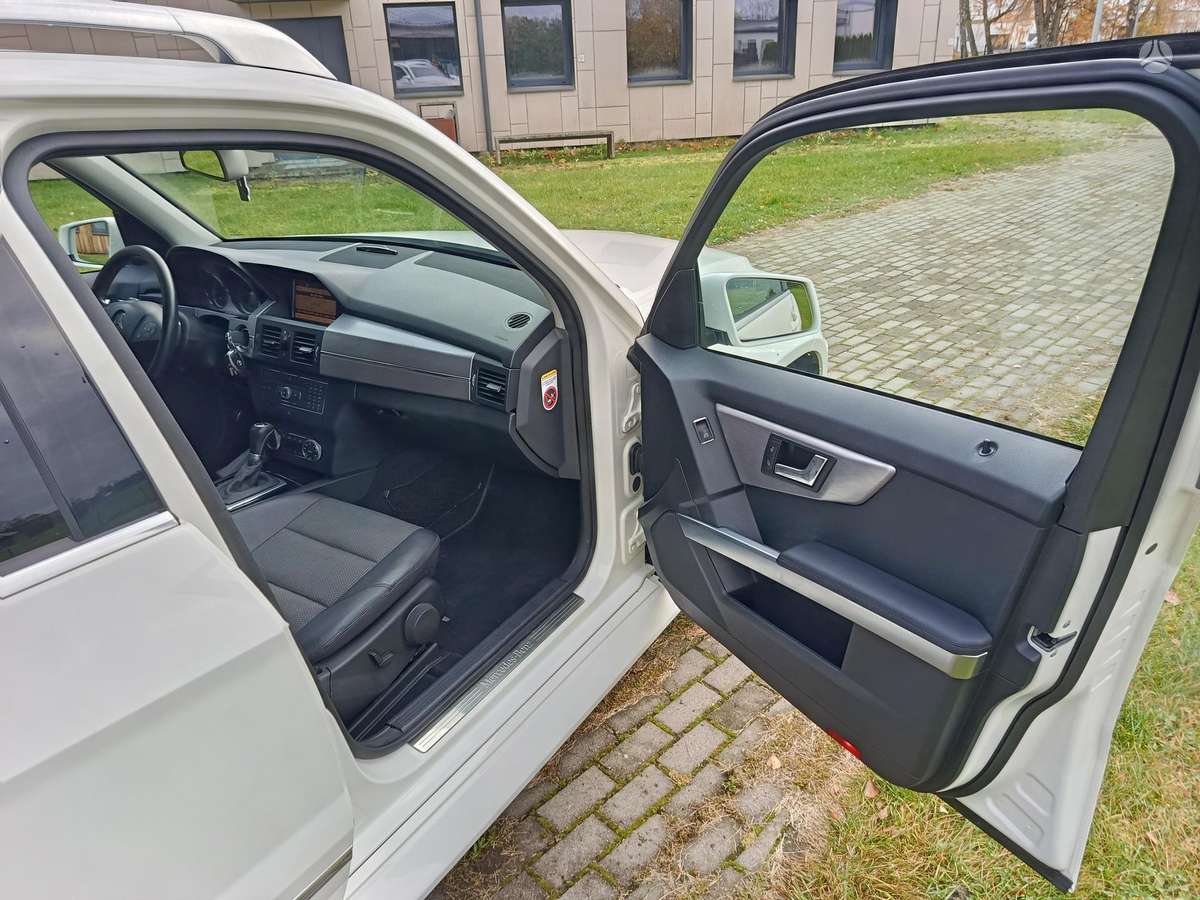 Mercedes-Benz GLK220 2009 — photo 24