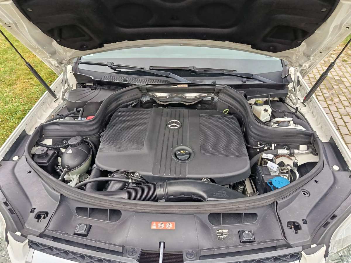Mercedes-Benz GLK220 2009 — photo 31