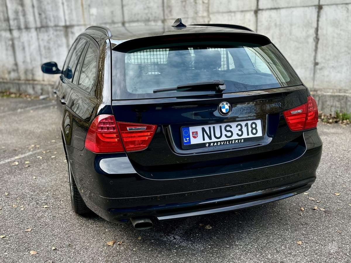 BMW 320, 2.0 l., wagon
