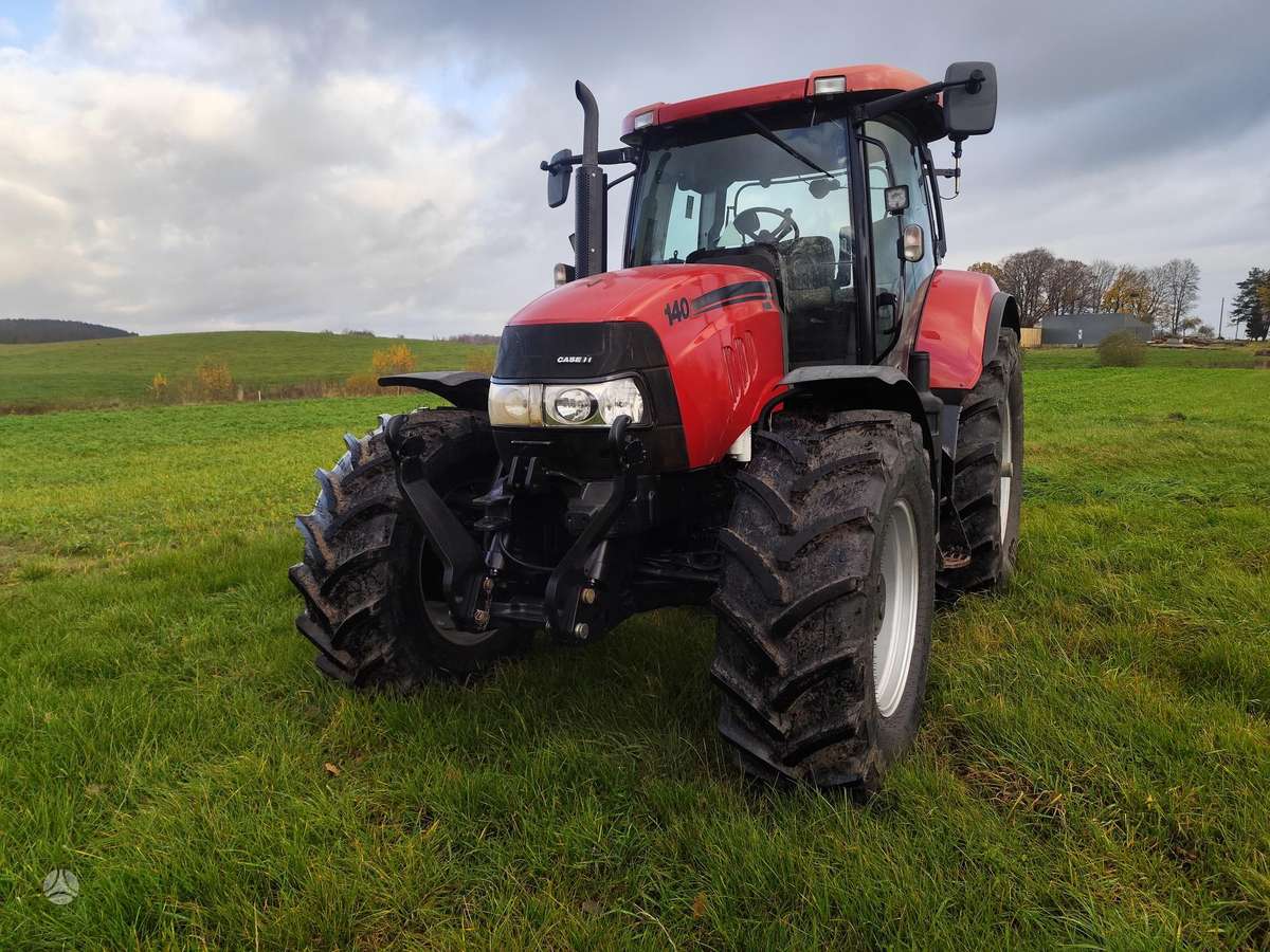 Case-IH Puma 140, tractors