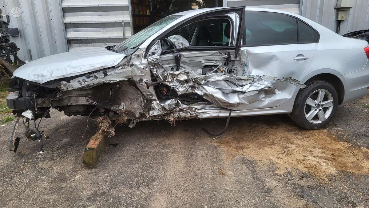 Volkswagen Jetta, CAXA,NBW,LA7W