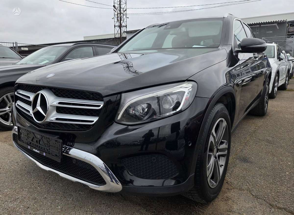 Mercedes-Benz GLC250