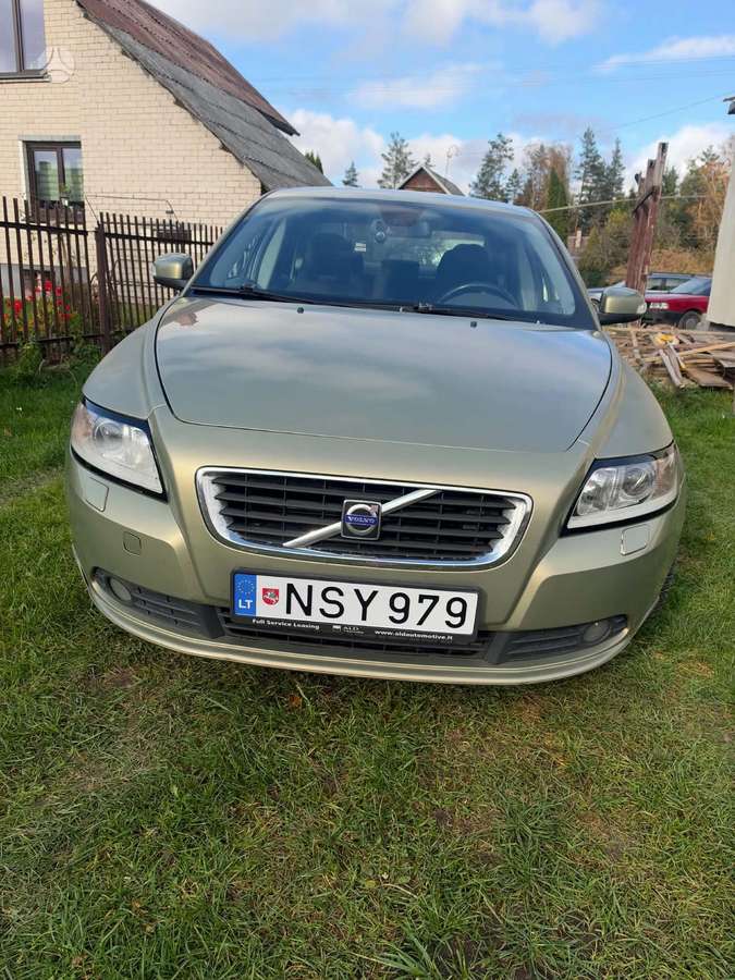 Volvo S40