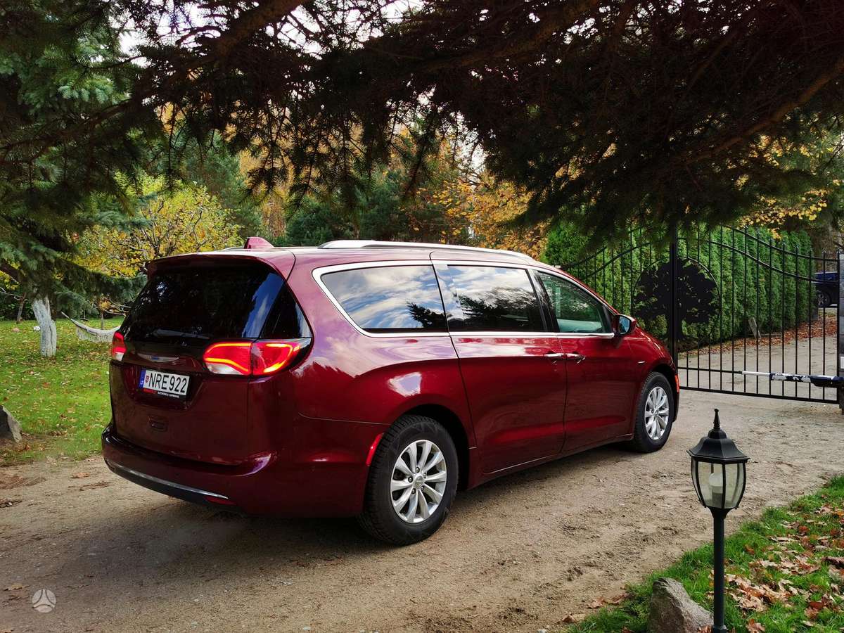 Chrysler Pacifica, 3.6 l., Минивэн