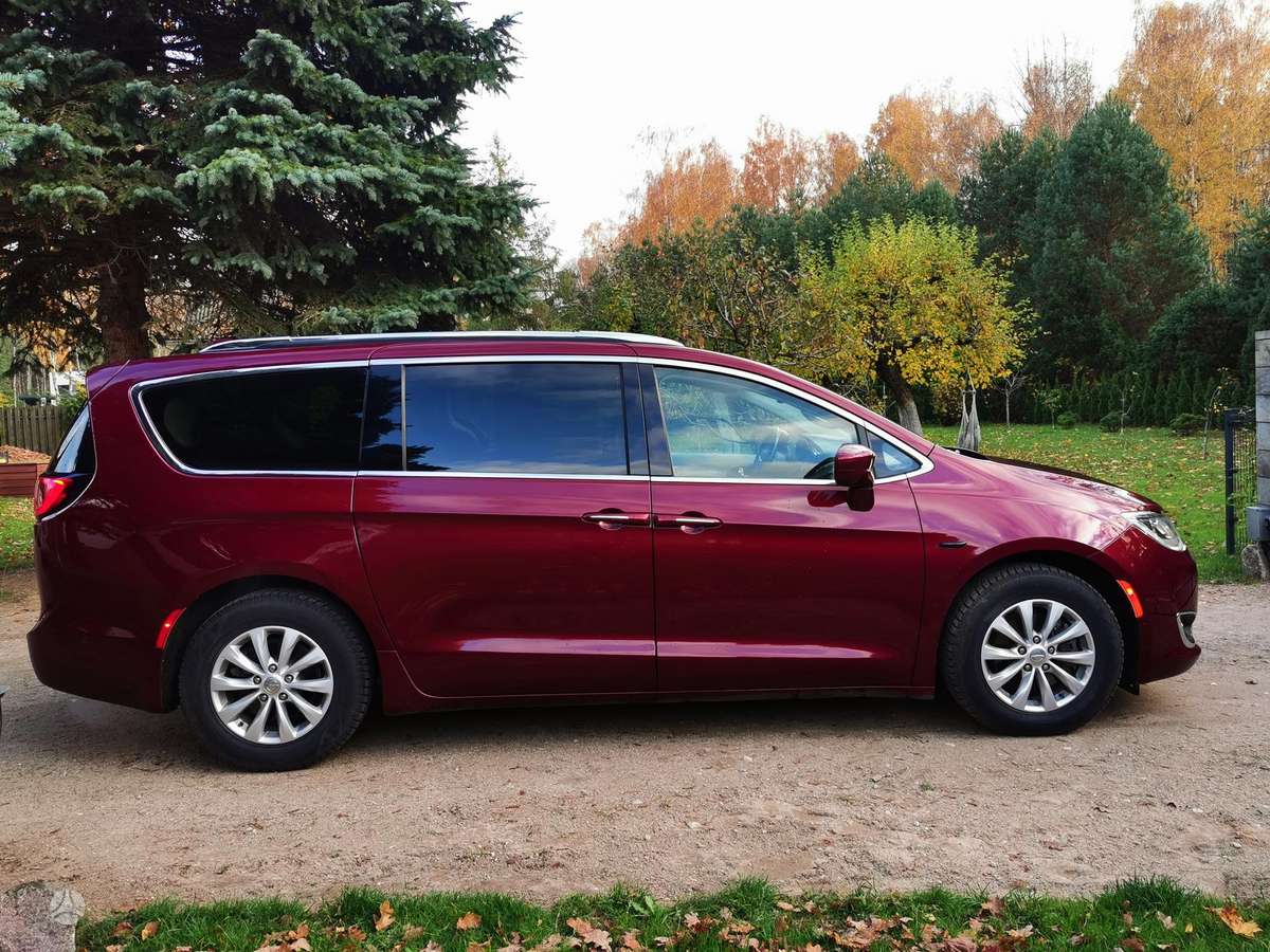 Chrysler Pacifica, 3.6 l., Минивэн