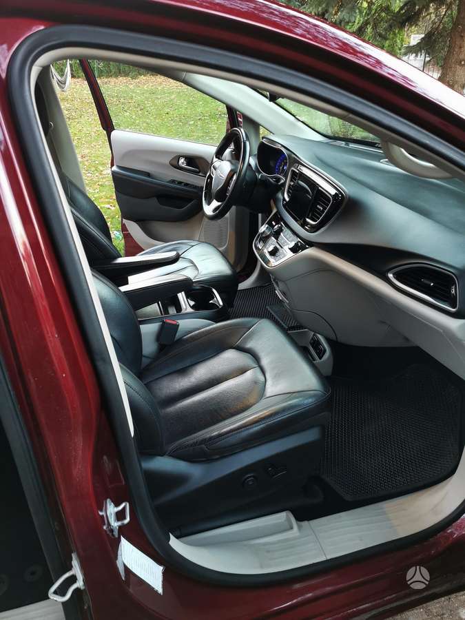Chrysler Pacifica, 3.6 l., Минивэн