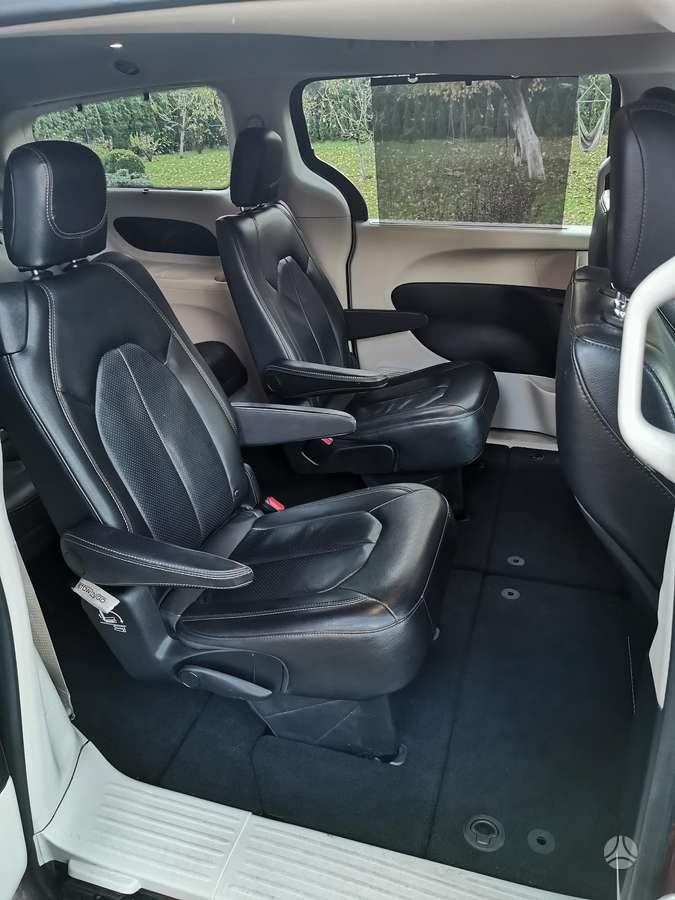 Chrysler Pacifica, 3.6 l., Минивэн