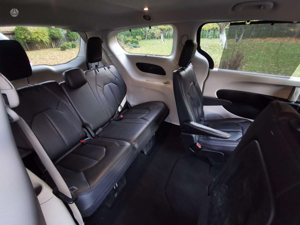 Chrysler Pacifica, 3.6 l., Минивэн