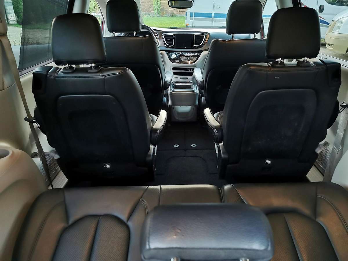 Chrysler Pacifica, 3.6 l., Минивэн